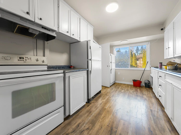 12885 106a Avenue, Surrey, BC, V3T 2C9 - 14