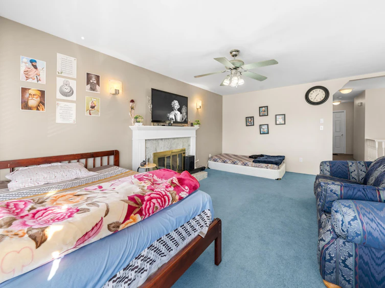 6722 124 Street, Surrey, BC, V3W 0Z7 - 6