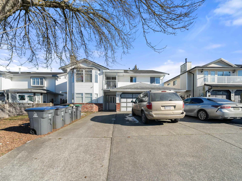 6722 124th Street, Surrey BC V3W 0Z7