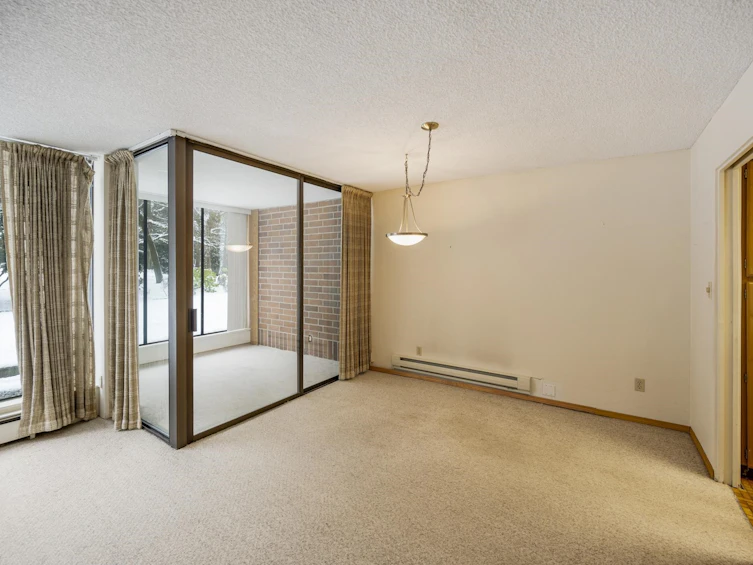 105-4101 Yew Street, Vancouver, BC, V6L 3B7 - 8