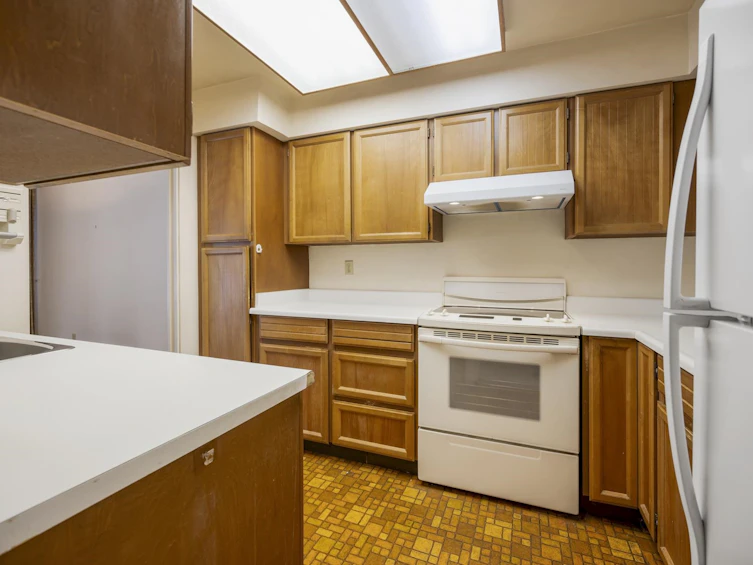 105-4101 Yew Street, Vancouver, BC, V6L 3B7 - 26