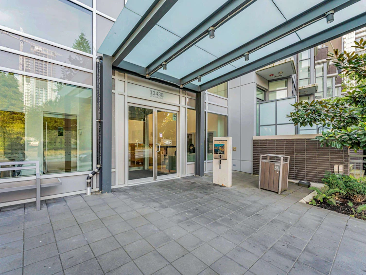 2001-13438 Central Avenue, Surrey, BC, V3T 0N2 - 24