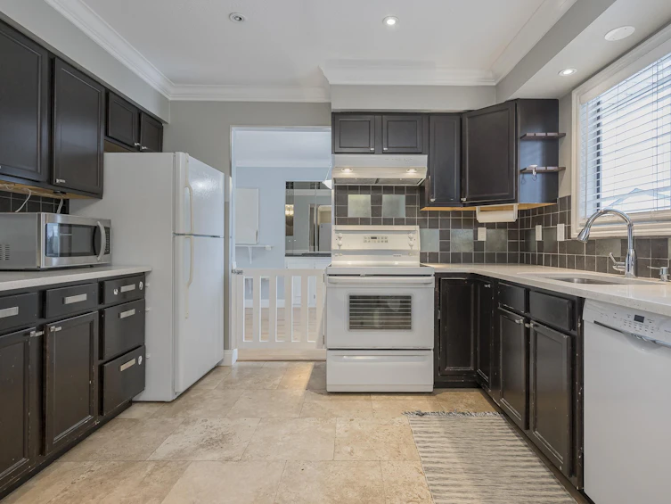 9218 212a Street, Langley, BC, V1M 2B9 - 7