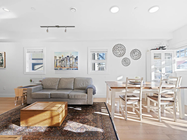 1052 E 11th Avenue, Vancouver, BC, V5T 2G2 - 29