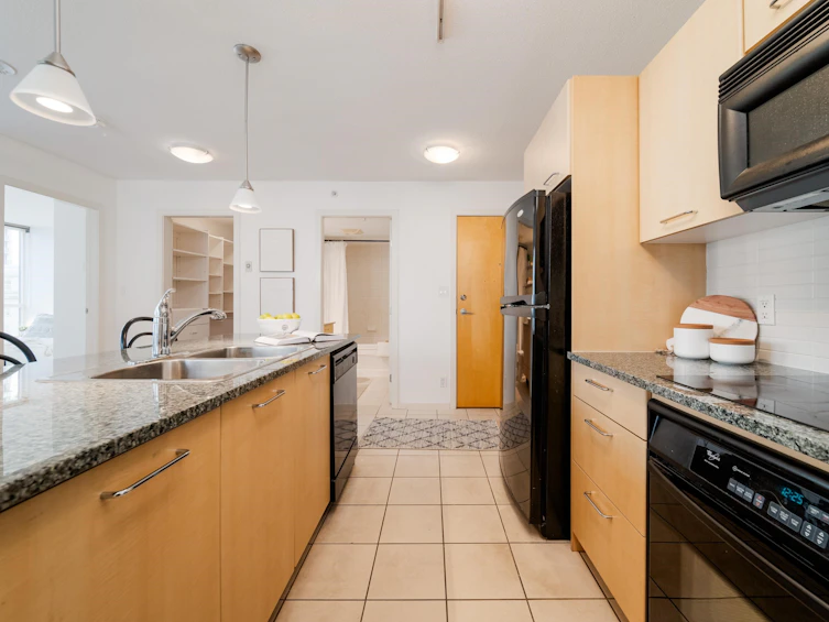 602-1155 Seymour Street, Vancouver, BC, V6B 3M7 - 5