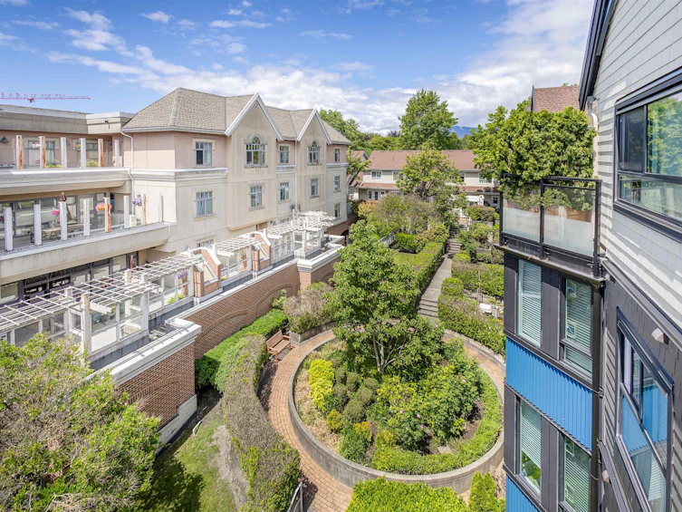 PH8-2405 Kamloops Street, Vancouver, BC, V5M 4V6 - 12