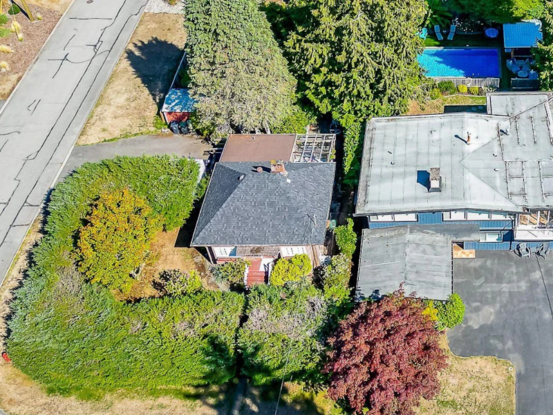 1396 Lennox Street, North Vancouver BC V7H 1X3