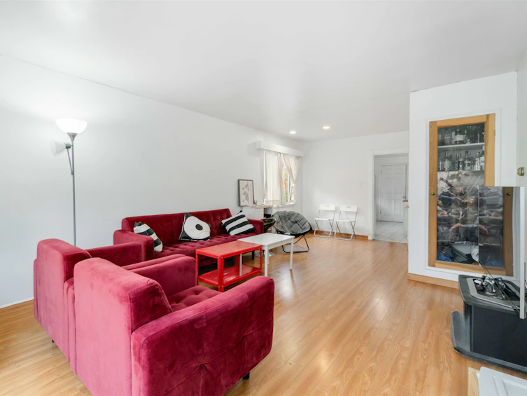 453 E 47th Avenue, Vancouver, BC, V5W 2B3 - 4