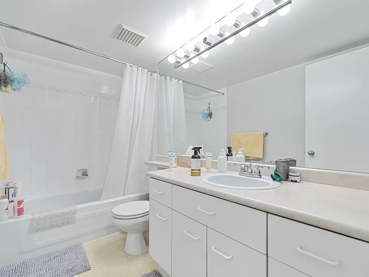 1204-8831 Lansdowne Road, Richmond, BC, V6X 3T5 - 21