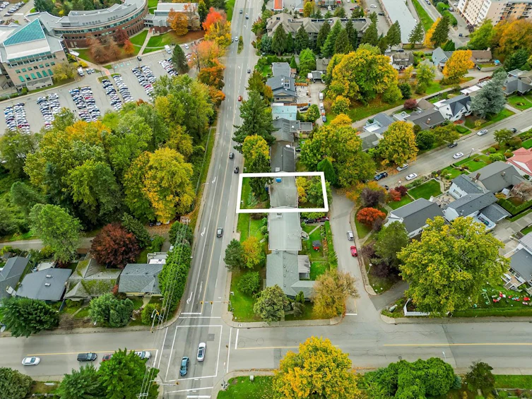 61 E Eighth Avenue, New Westminster, BC, V3L 4J4 - 5