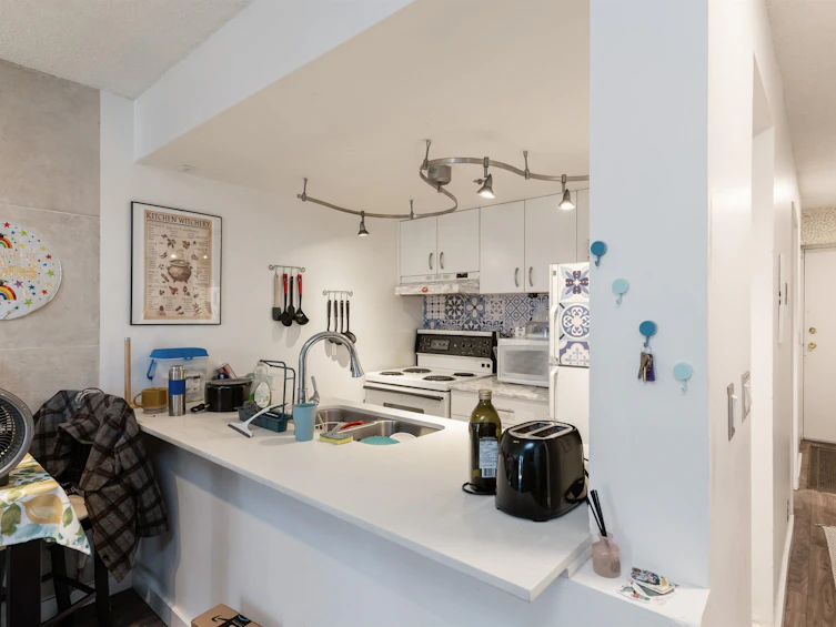 1004-789 Drake Street, Vancouver, BC, V6Z 2N7 - 22