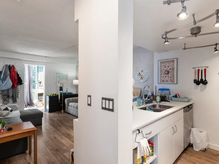1004-789 Drake Street, Vancouver, BC, V6Z 2N7 - 24