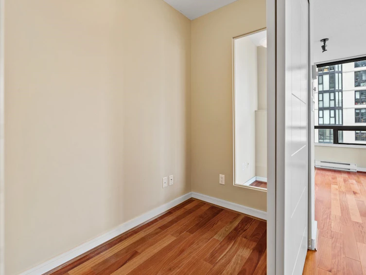 1307-1003 Burnaby Street, Vancouver, BC, V6E 4R7 - 3