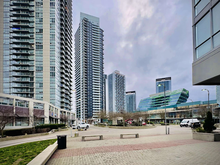 2501-9887 Whalley Boulevard, Surrey, BC, V3T 0P4 - 23