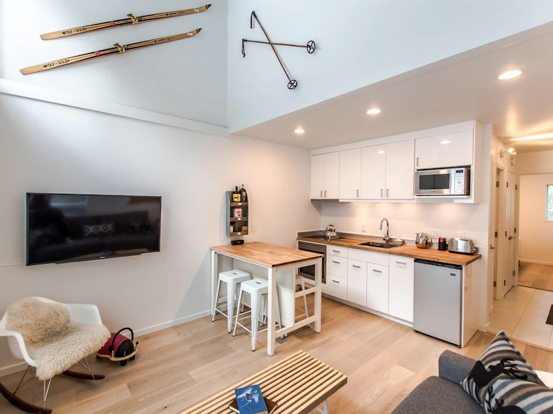 3 - 2138 Sarajevo Drive, Whistler BC V0N 1B2