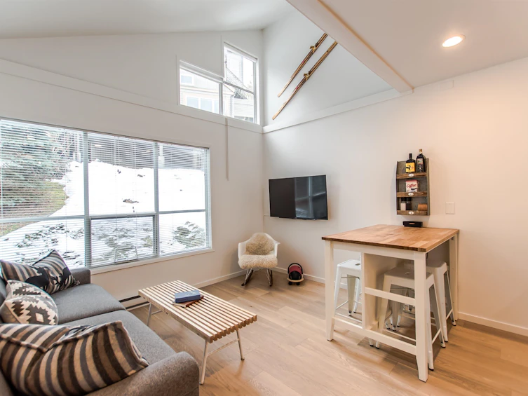 3-2138 Sarajevo Drive, Whistler, BC, V8E 0B5 - 4