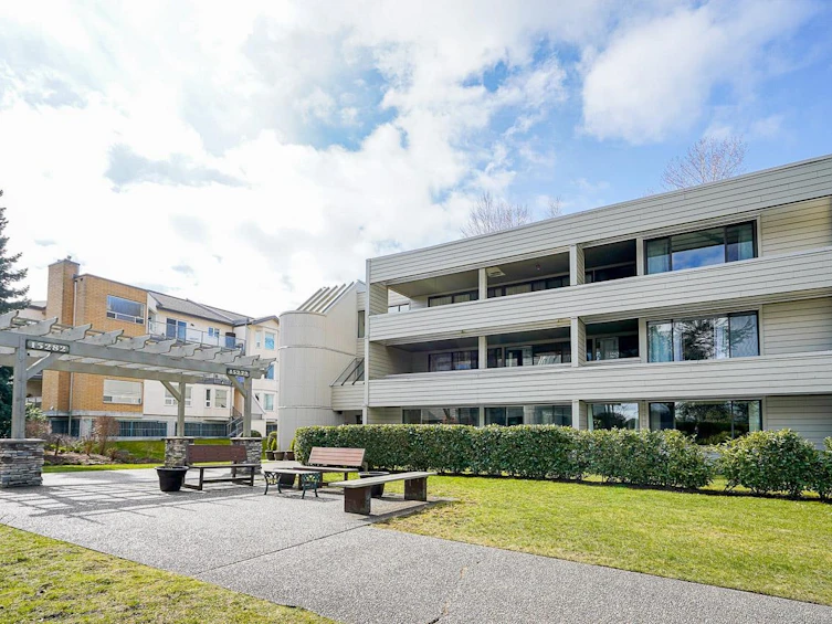 214-15272 19 Avenue, Surrey, BC, V4A 1X6 - 2