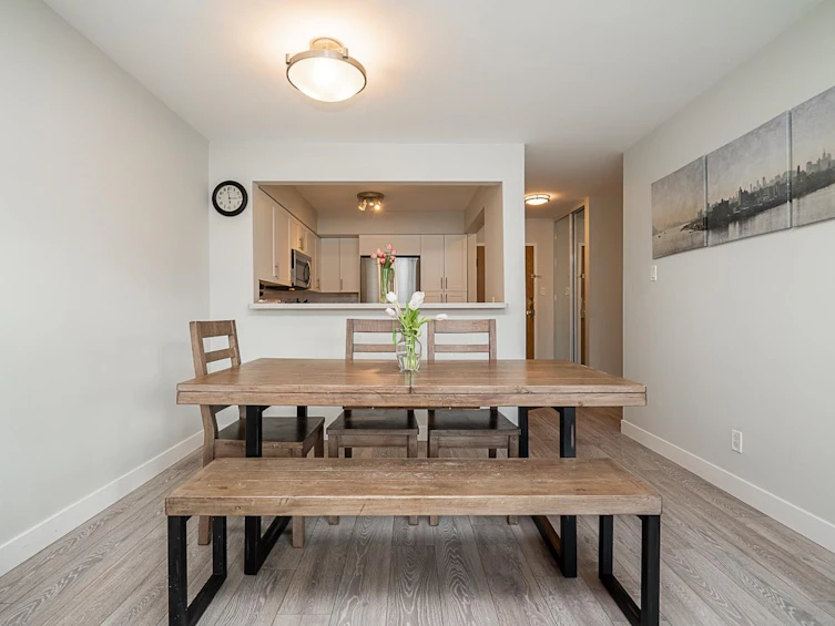 214-15272 19 Avenue, Surrey, BC, V4A 1X6 - 19