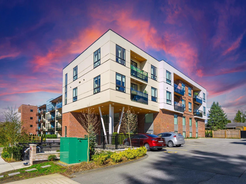 208 - 12320 222nd Street, Maple Ridge BC