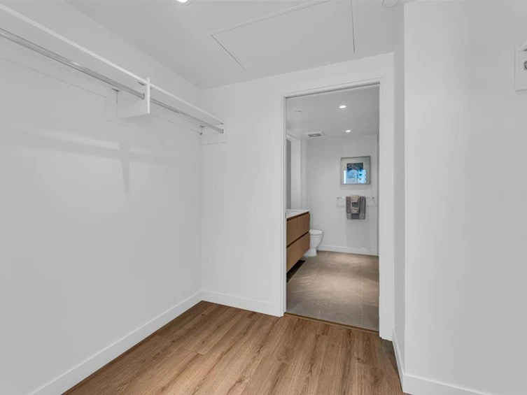 411-1500 Fern Street, North Vancouver, BC, V7J 1H5 - 15