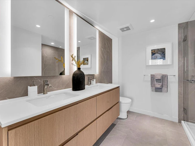 411-1500 Fern Street, North Vancouver, BC, V7J 1H5 - 16