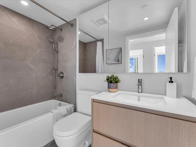 411-1500 Fern Street, North Vancouver, BC, V7J 1H5 - 22