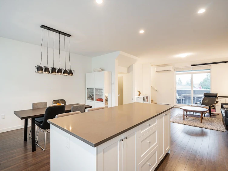 51-15489 99a Avenue, Surrey, BC, V3R 0G9 - 16