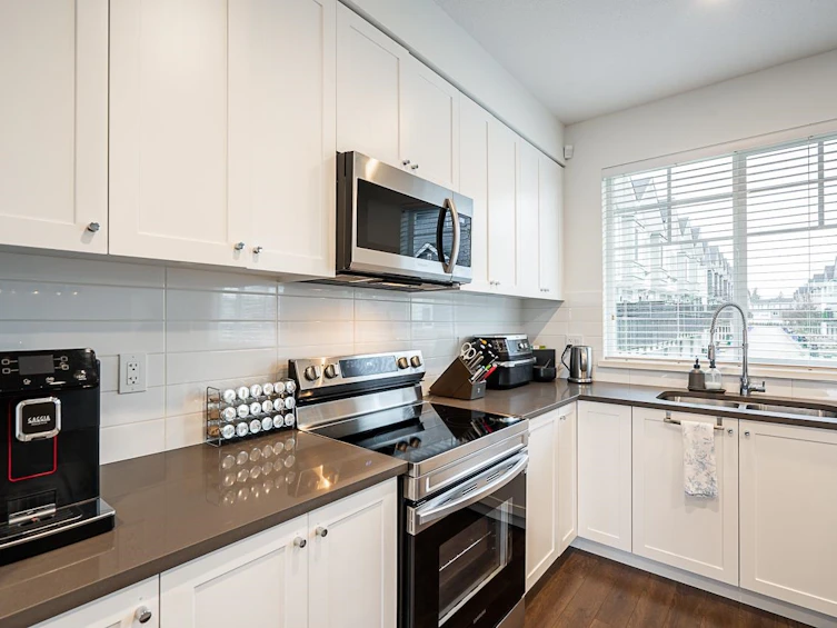 51-15489 99a Avenue, Surrey, BC, V3R 0G9 - 15