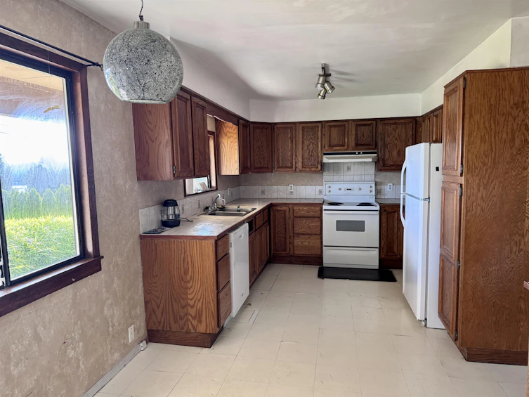 635 Martin Road, Gibsons, BC, V0N 1V9 - 7