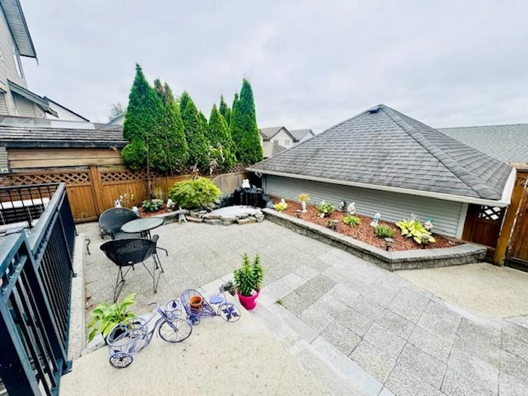 6825 190th Street, Surrey, BC, V4N 5P2 - 2