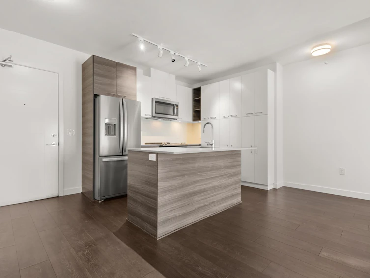 606-10581 140th Street, Surrey, BC, V3T 0M7 - 3