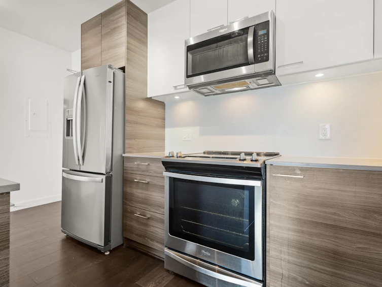 606-10581 140th Street, Surrey, BC, V3T 0M7 - 8