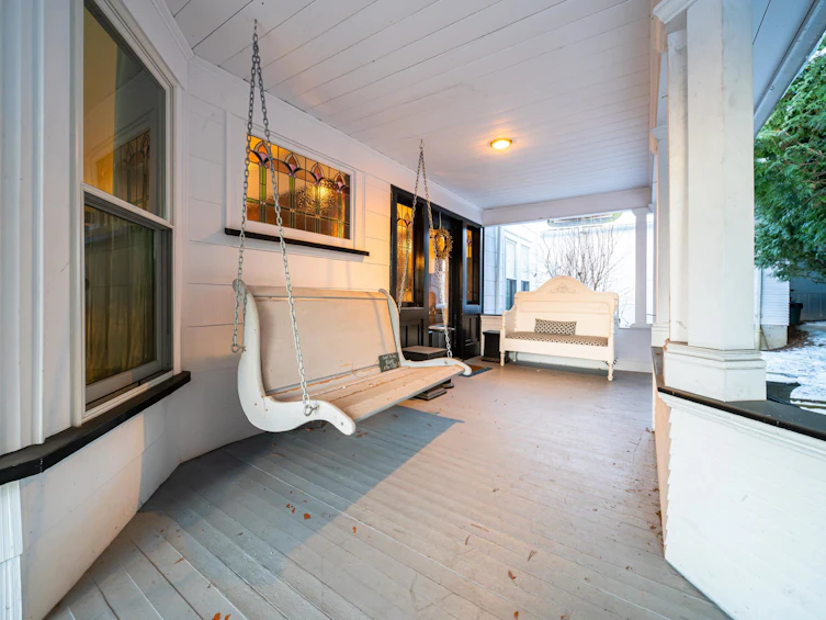 9992 240 Street, Maple Ridge, BC, V2W 1Z9 - 9