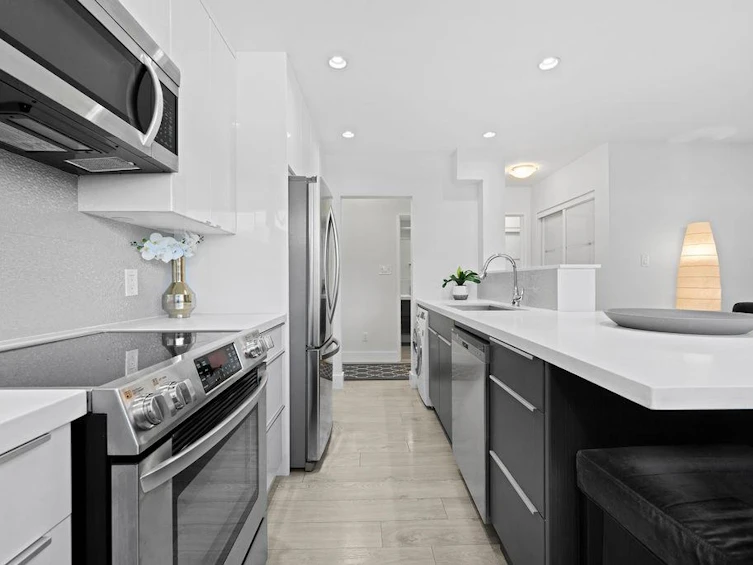 308-1855 Nelson Street, Vancouver, BC, V6G 1M9 - 9