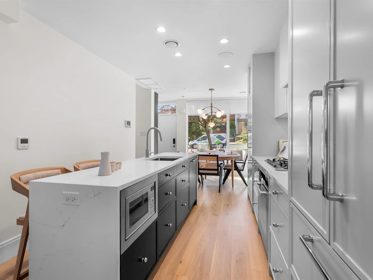557 W 26th Avenue, Vancouver, BC, V5Z 2E4 - 10