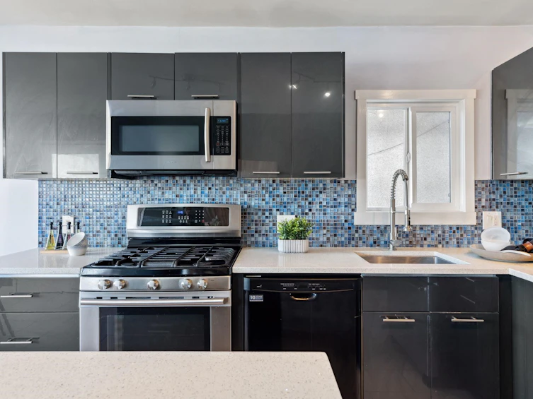 1391 E 35th Avenue, Vancouver, BC, V5W 1C2 - 7