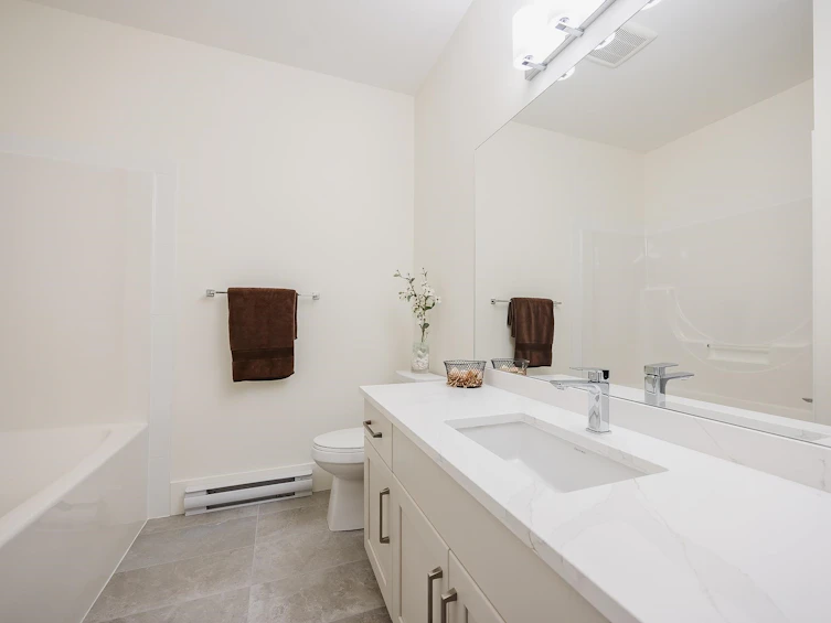 3801 Latimer Street, Abbotsford, BC, V2S 7L5 - 29