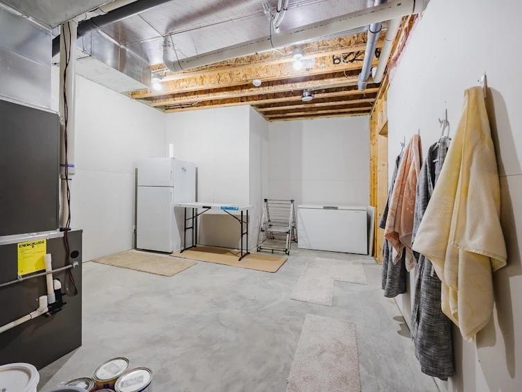 3801 Latimer Street, Abbotsford, BC, V2S 7L5 - 31