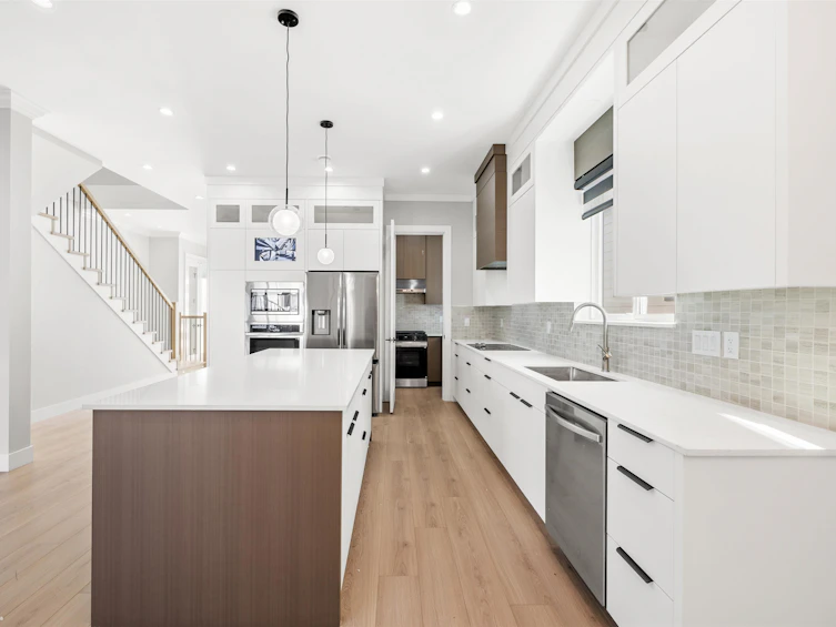 16725 15a Avenue, Surrey, BC, V3S 9X7 - 5