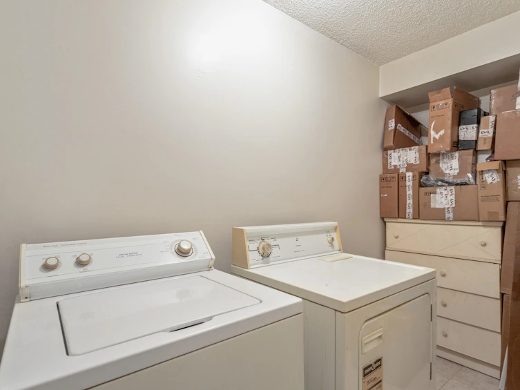 200-10620 150 Street, Surrey, BC, V3R 7R9 - 20