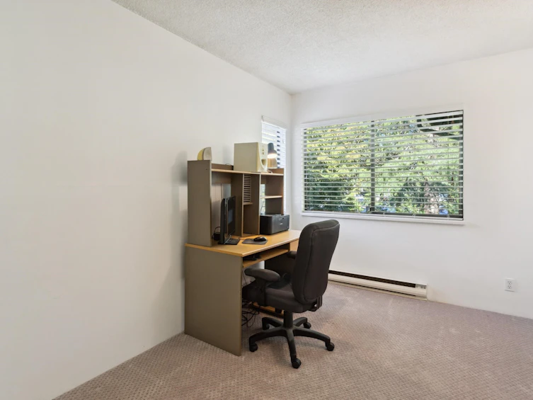 200-10620 150 Street, Surrey, BC, V3R 7R9 - 14