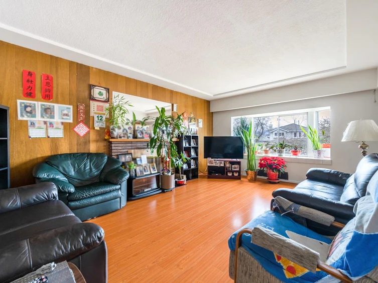 3428 E 25th Avenue, Vancouver, BC, V5R 1K1 - 2