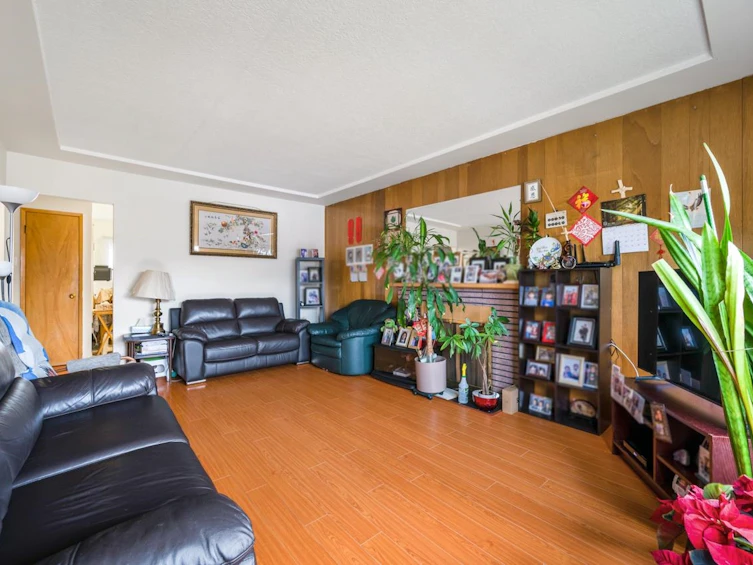 3428 E 25th Avenue, Vancouver, BC, V5R 1K1 - 3