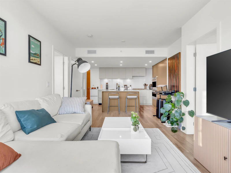 606 - 210 E 5th Avenue, Vancouver BC