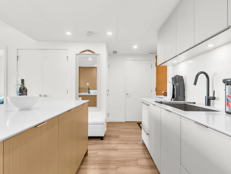 606-210 E 5th Avenue, Vancouver, BC, V5T 0K1 - 9