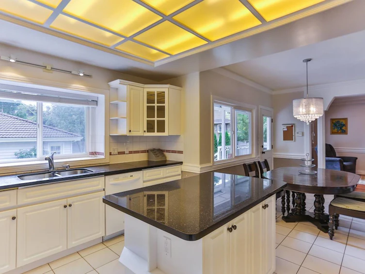 2868 W 36th Avenue, Vancouver, BC, V6N 2R1 - 5