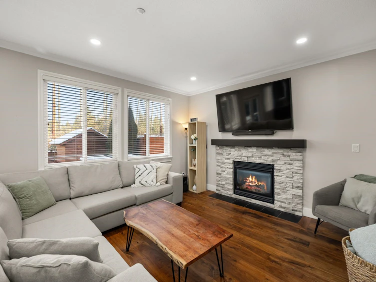 9460 217 Street, Langley, BC, V1M 4E4 - 3