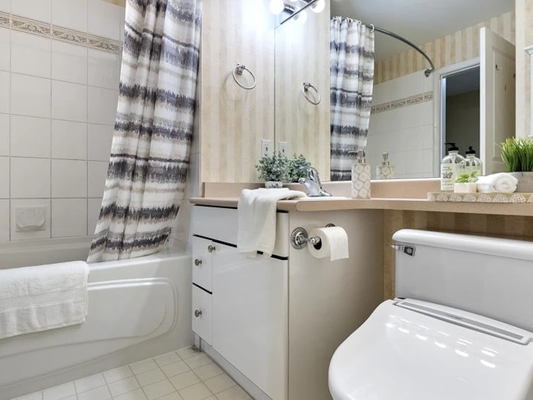 28-15488 101a Avenue, Surrey, BC, V3R 0Z8 - 21