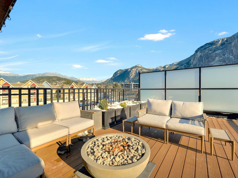 211 - 37842 Third Avenue, Squamish BC