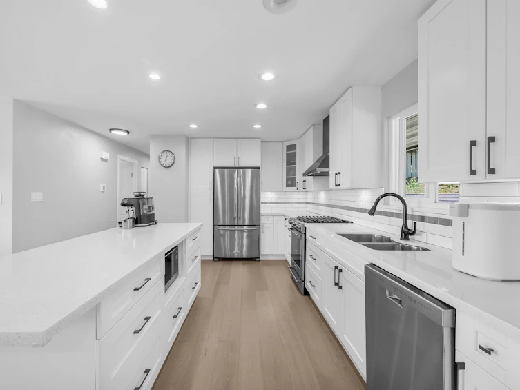 321 Gloucester Court, Coquitlam, BC, V3K 5S6 - 9